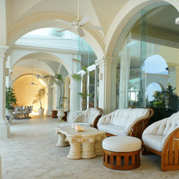 Waterfront Villa. Mediterranean. Villa Madonna on the beach. Cancun, México.