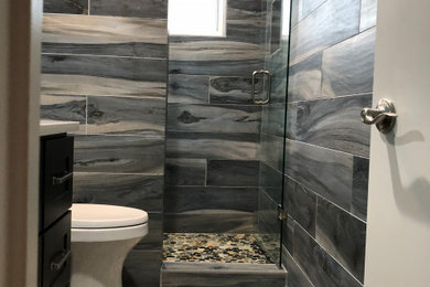 Inspiration for a modern bathroom remodel in Dallas