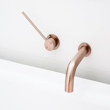 Fixtures/Fittings