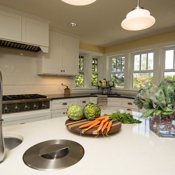 Bright Cottage Kitchen Remodel