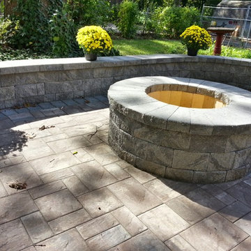 Outdoor Firepits & Fireplaces