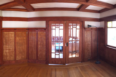 Inspiration for a craftsman dining room remodel in San Francisco