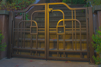 Inspiration for a craftsman landscaping in Seattle.