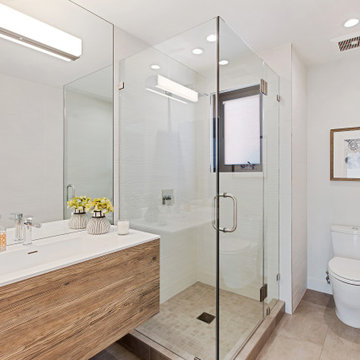 Guest bathroom on the main floor