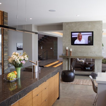 Two sided Fireplace with recessed Flatscreen TV's