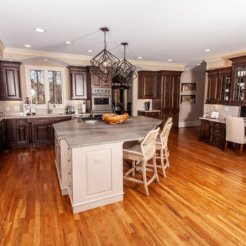 Spacious Entertaining Kitchen