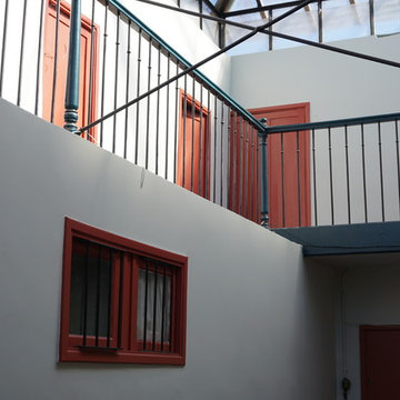 Coeur historique de Toulouse - Mise en couleur d'une cage d'escaliers magnifique