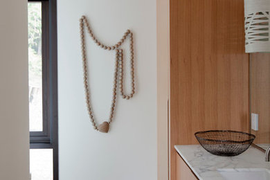Bathroom - contemporary bathroom idea in Vancouver