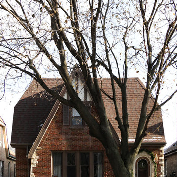 My Houzz: English Tudor Bungalow Boasts Calming Style and Sanctuary