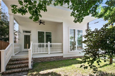 Inspiration for a contemporary exterior home remodel in New Orleans
