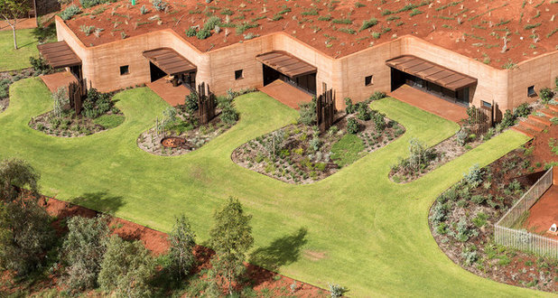 by Luigi Rosselli Architects