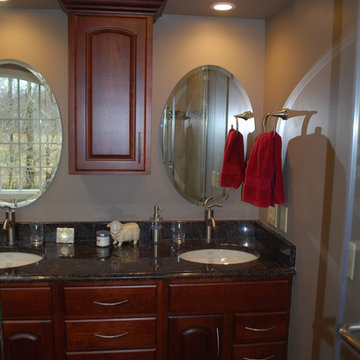 South Russell Master Bath