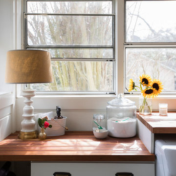 Wash, Rinse and Play in This Multipurpose Laundry Room