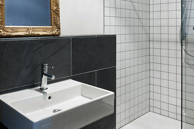 This is an example of a traditional bathroom in Leipzig.