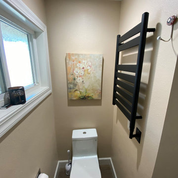 Two bathrooms- San Jose