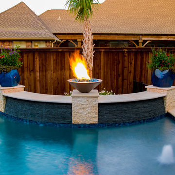 Small Yard Transitional Pool & Spa Resort