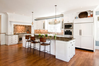 Example of a kitchen design in Boston