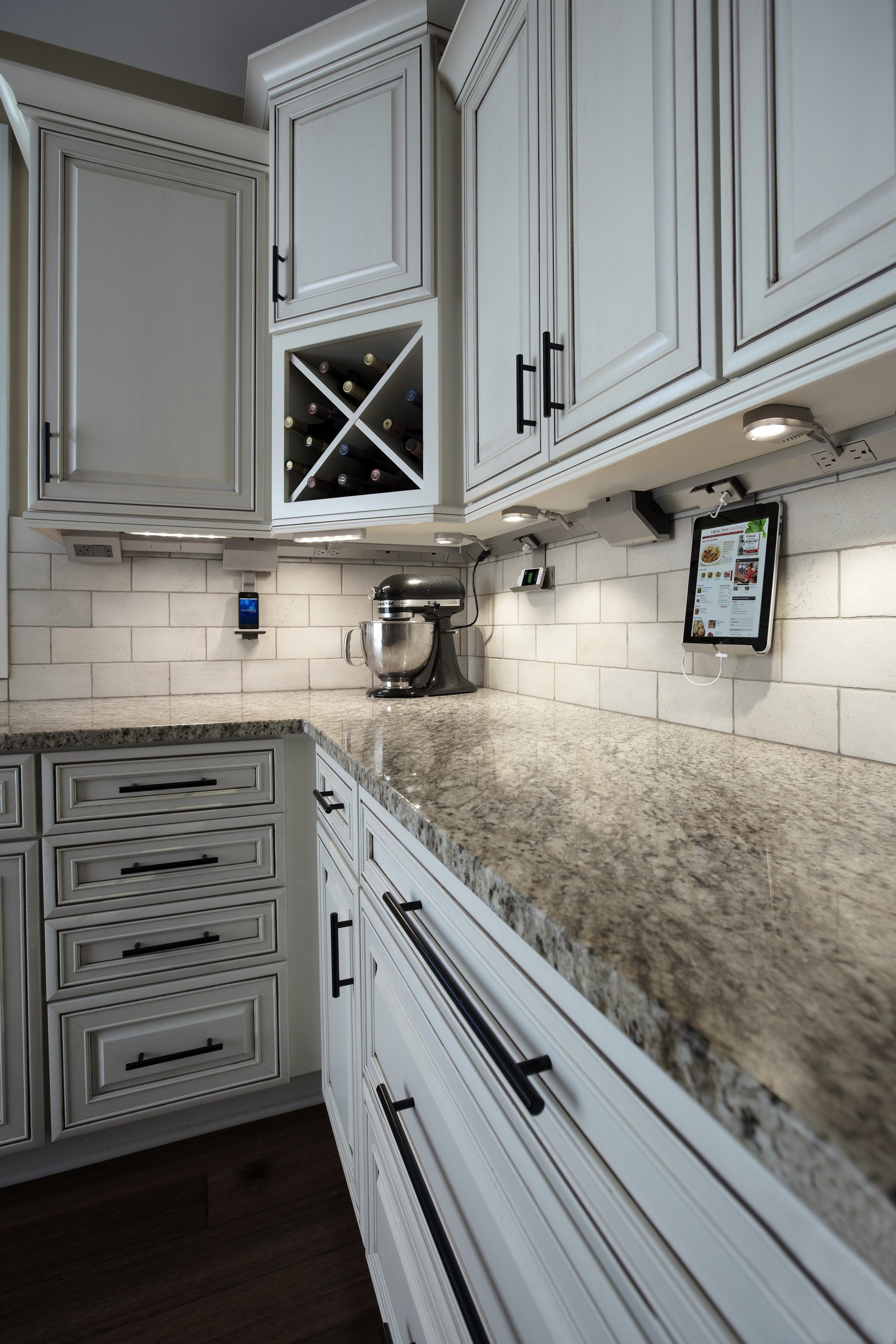 adorne Collection Under-Cabinet Lighting