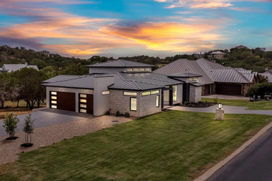 Hill Country Golf Course Contemporary