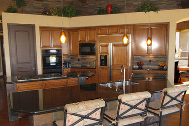 Example of a trendy kitchen design in Phoenix