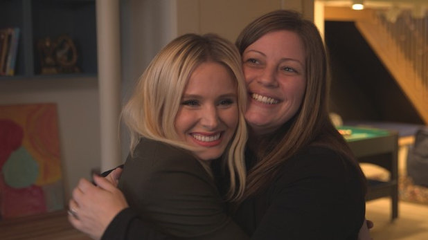 Kristen Bell and her sister Sara