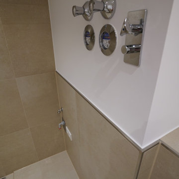 Aus einem Badezimmer wird ein Duschbad in München Bogenhausen