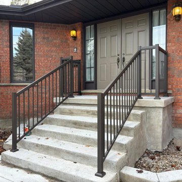 Picket Front Step Railing