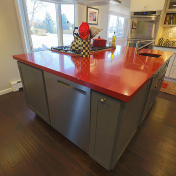 Remodeling A Family Home into A Contemporary Tribute to its Past