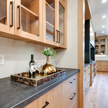 Modern Farmhouse Kitchen – Statement Cooking Zone