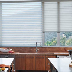 Hunter Douglas Silhouette&reg; - Window Blinds