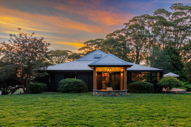 This is an example of a contemporary exterior in Sydney.