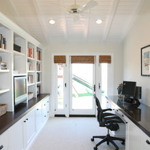 Office/Alcove in Hallway