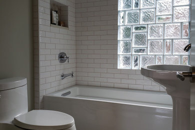 Home design - modern home design idea in Seattle