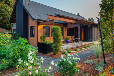 JUNE STREET MOUNTAIN MODERN