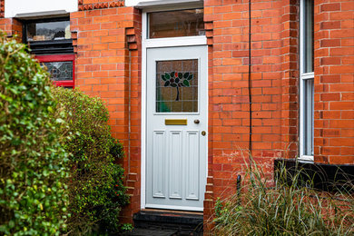 This is an example of a traditional entryway in Manchester.