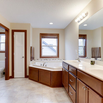 8132 Clifford Circle Inver Grove Heights Staging