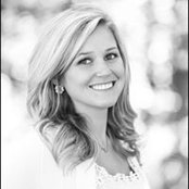 Samantha Lee's photo