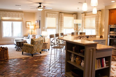 Example of a kitchen design in New Orleans