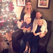 Lauren Harless's photo