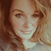 Julie MacRae's photo