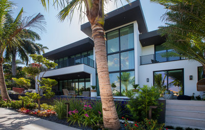 USA Houzz Tour: Tropical Comfort & Style for a Summer-Loving Home