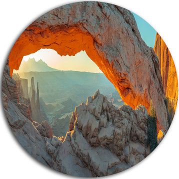 Mesa Arch Canyon Lands Utah Park, Landscape Round Wall Art, 11"