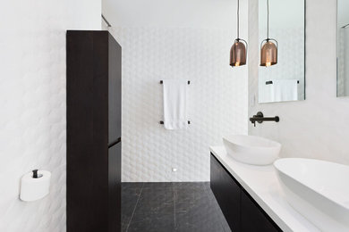This is an example of a modern bathroom in Auckland.