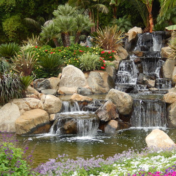 Grand Traditions “Compass Garden"