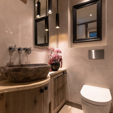 Gäste WC in luxuriösem modernem Bauernhaus