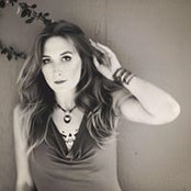 Niki Williams's photo