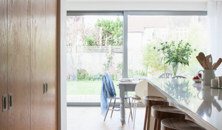 Houzz Tour: Design Tricks Boost Light in a 1930s House