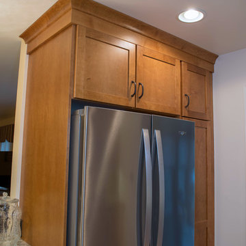 Chestnut Stained Transitional Kitchen Remodel With Adjoining Sunroom (K-93)