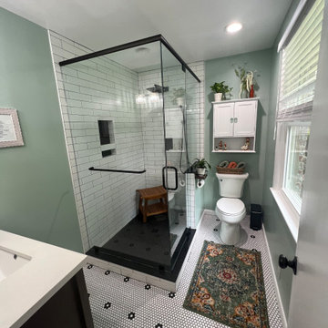 Master Bath - maximize space