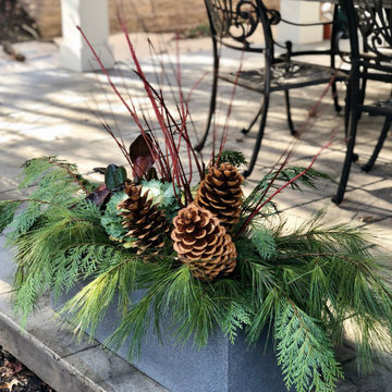 Outdoor winter planter